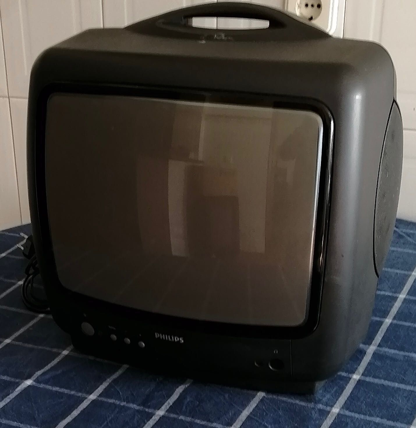 televisor 36cm tdt