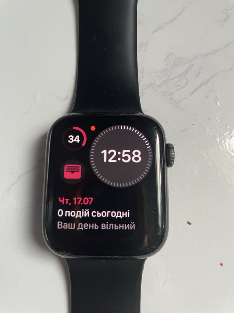 Apple Watche 6 44 mm Space Gray , bardzo wygodne