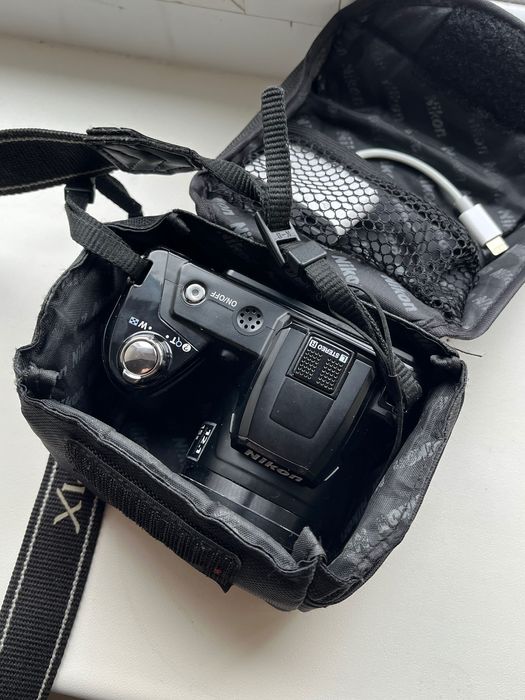 Продам фотоапарат Nikon