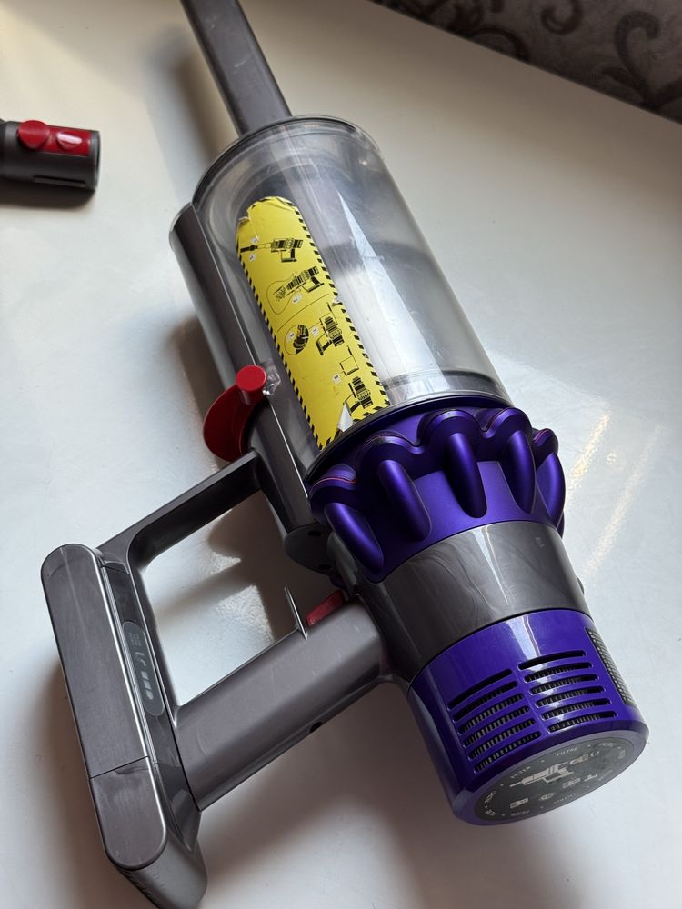 Пилосос Dyson v10