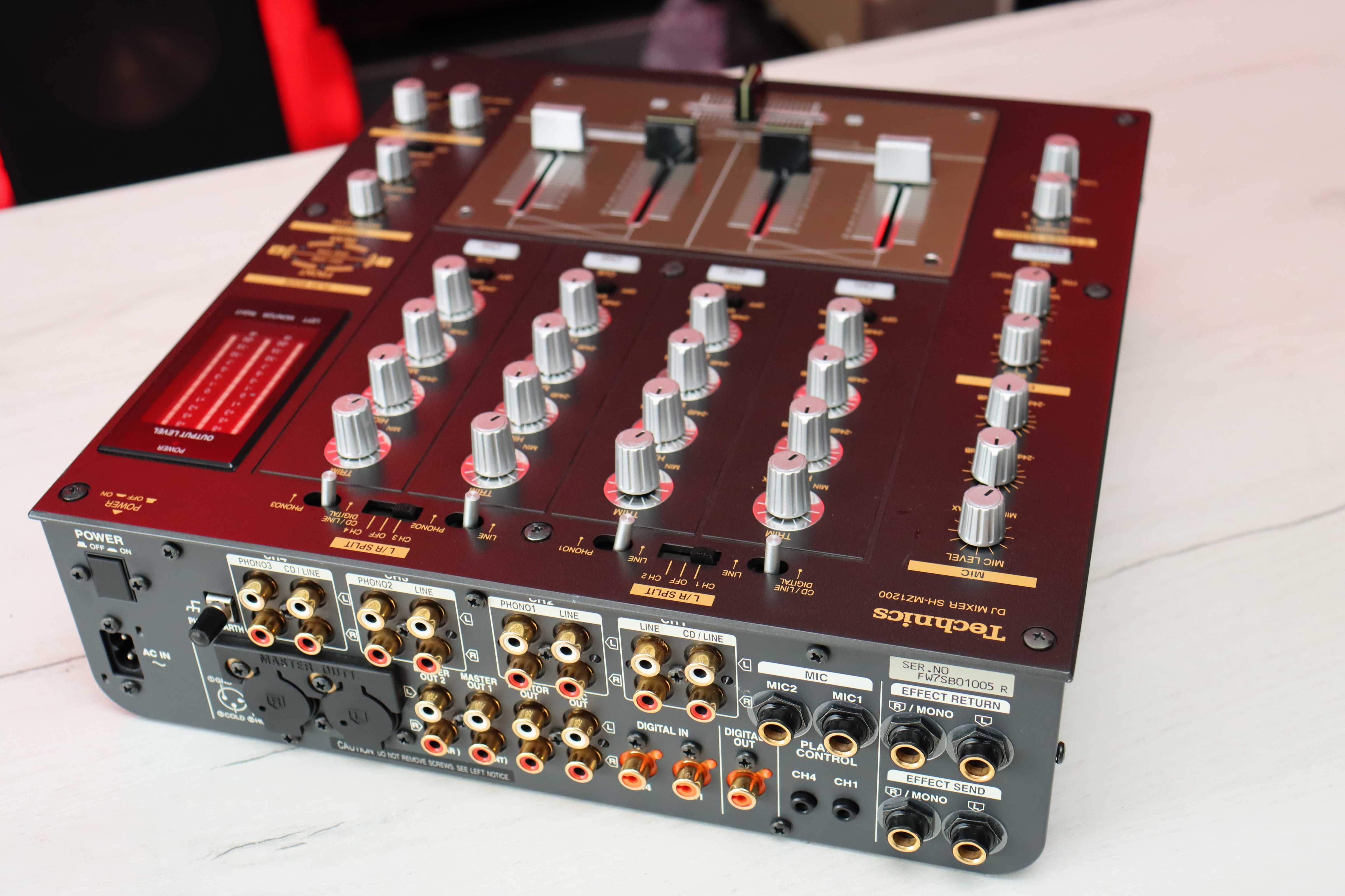 Technics SH-MZ1200 DJ MIXER // SL-1210MK2