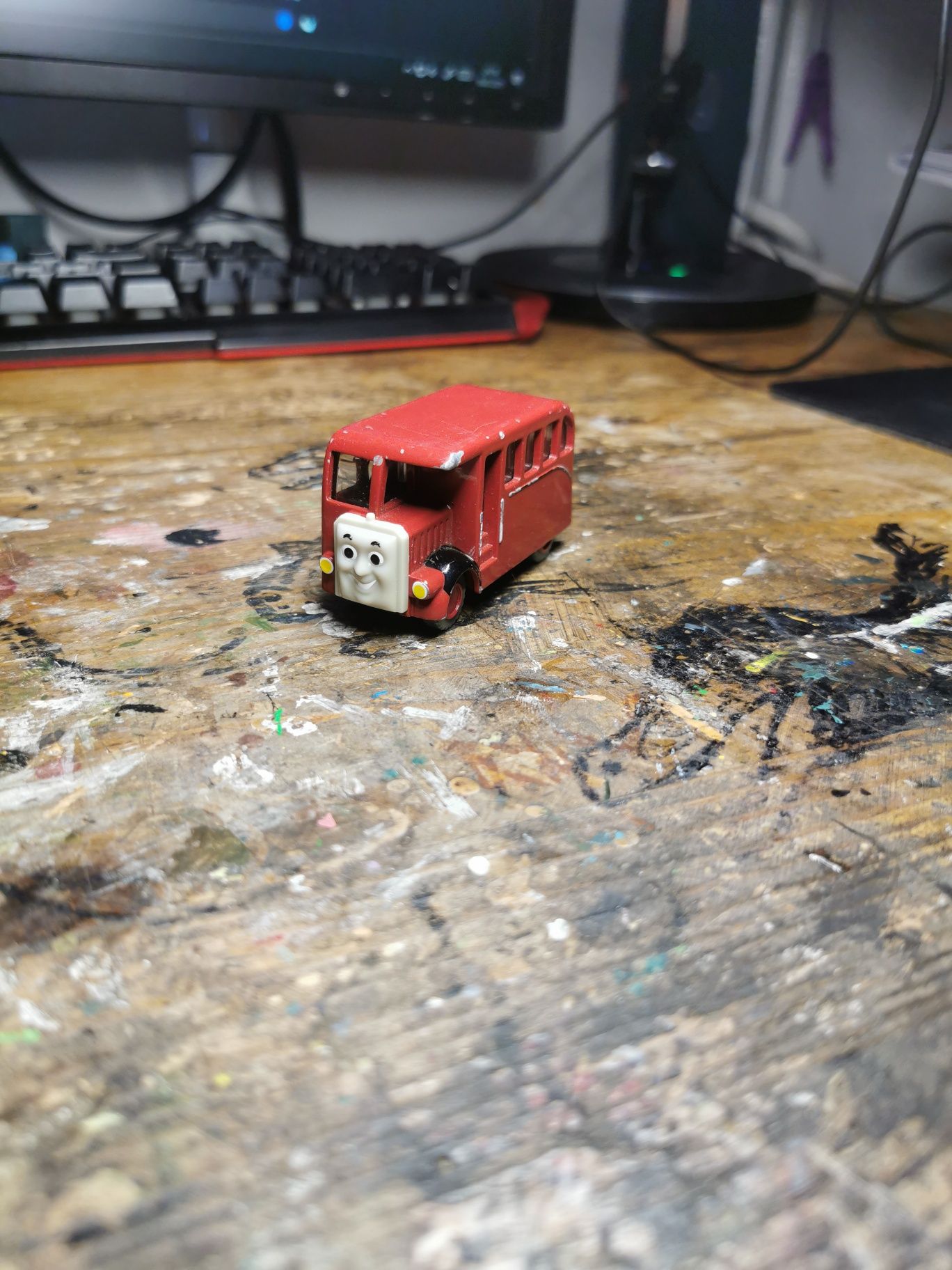 Tomek Lokomotywa Bertie Bus diecast metalowy