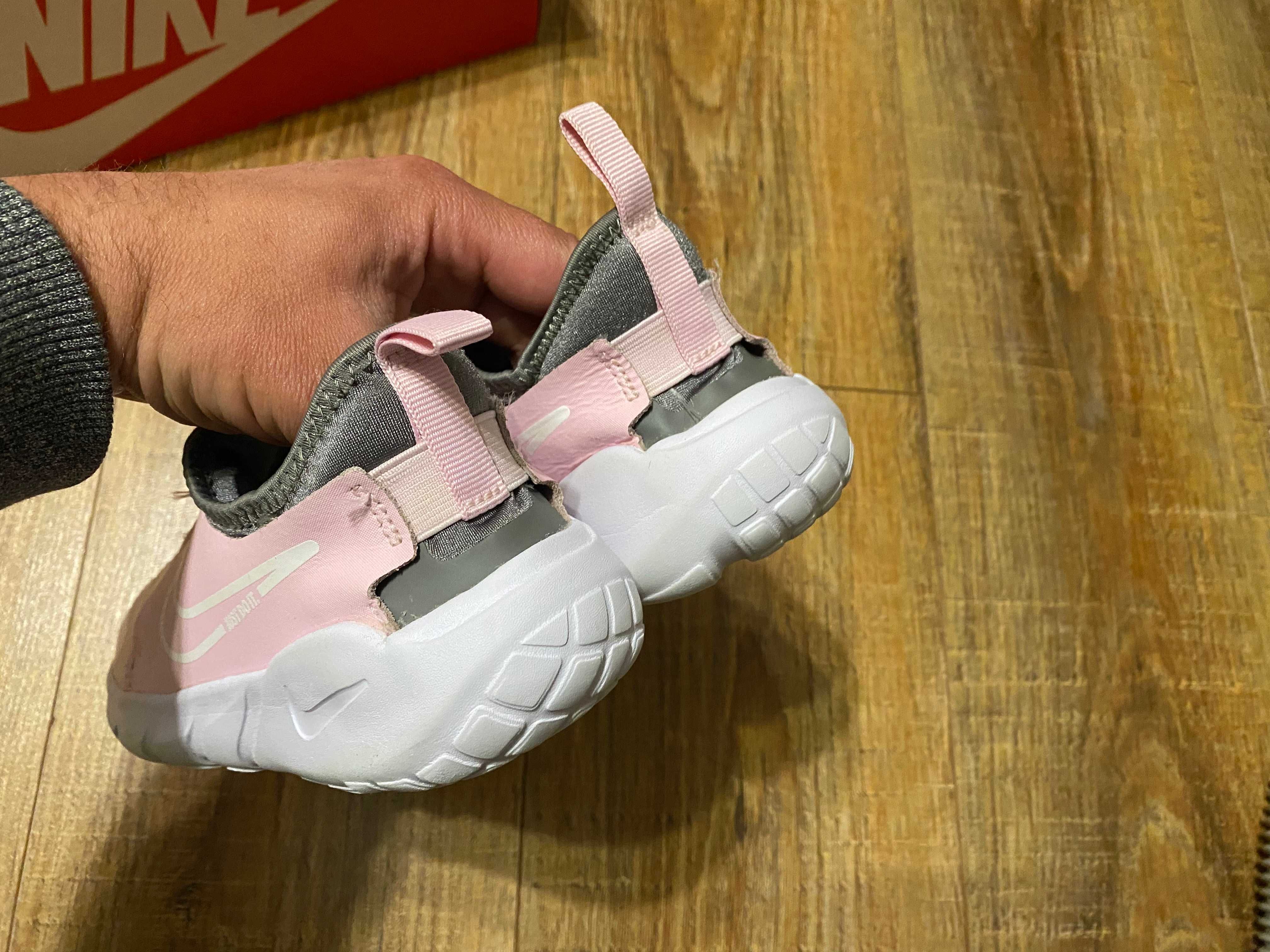 Nike кроссовки кросівки детские на девочку Найк оригинал р.35