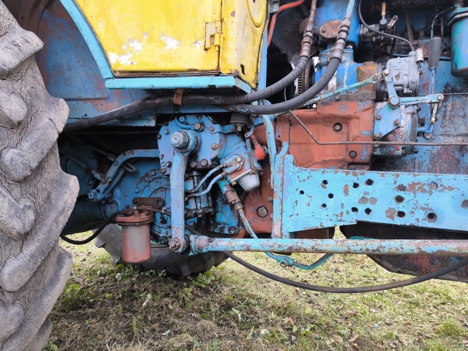 Трактор ЮМЗ-6 1981 року, з документами, справний.