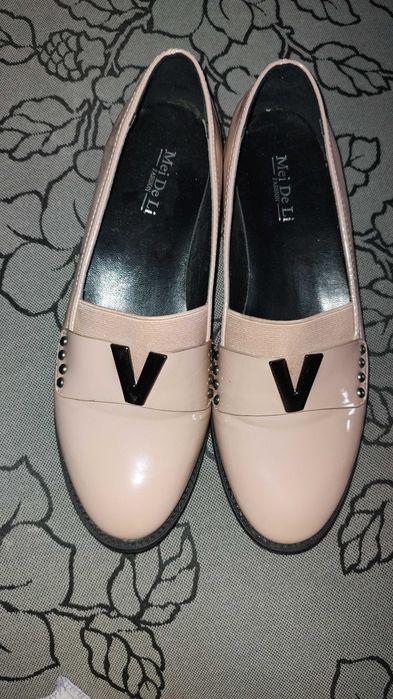 Лофери жіночі беж