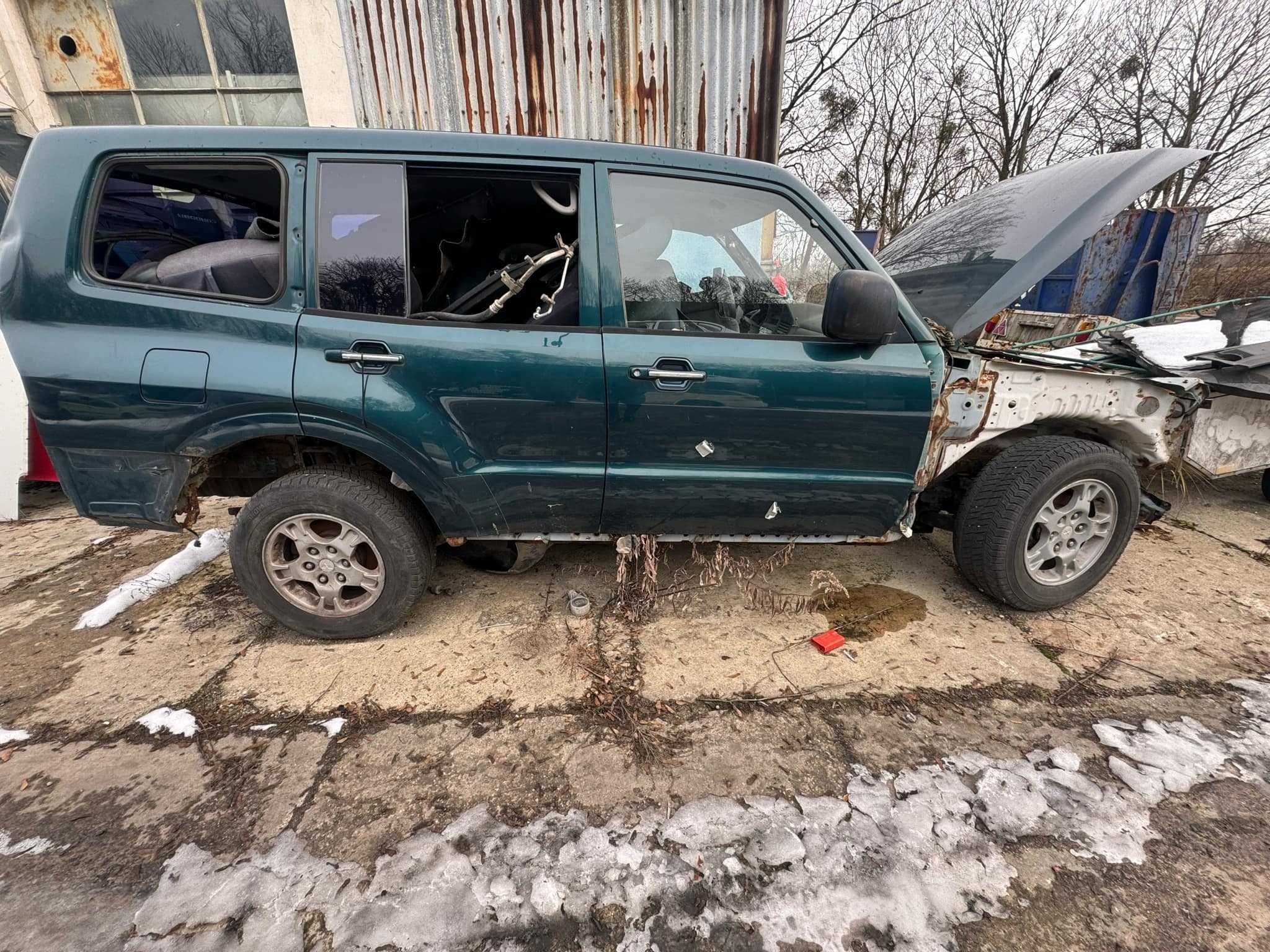 Mitsubishi Pajero na części Adax Opolski Auto Złom