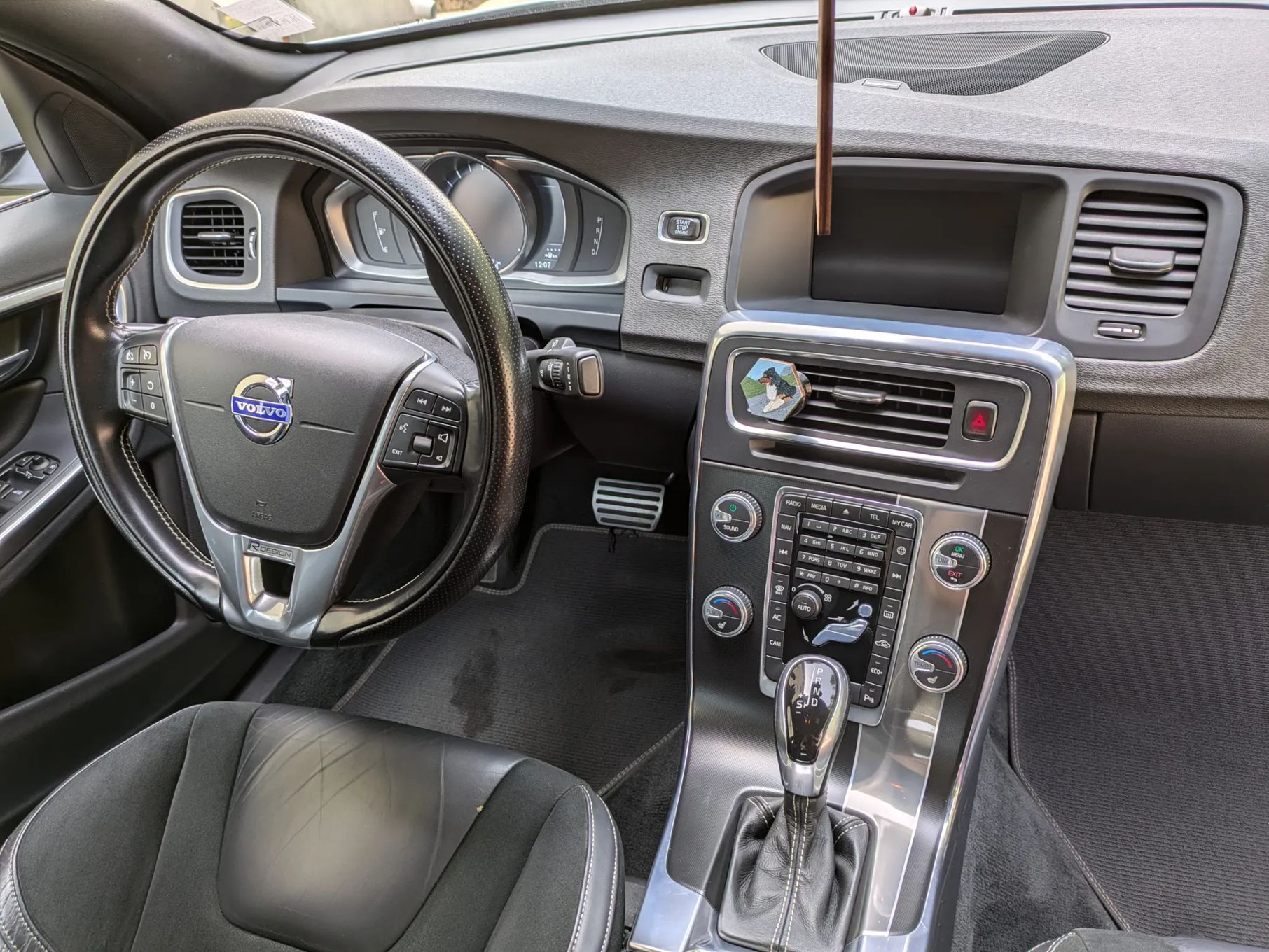 Volvo S60 Volvo S60 2015 T5 R-design Salon PL Harman Kardon Opinia Rzeczoznawcy