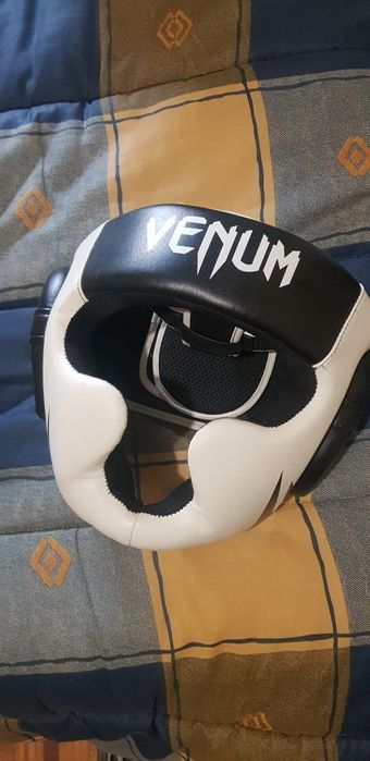 Capacete venum challenger