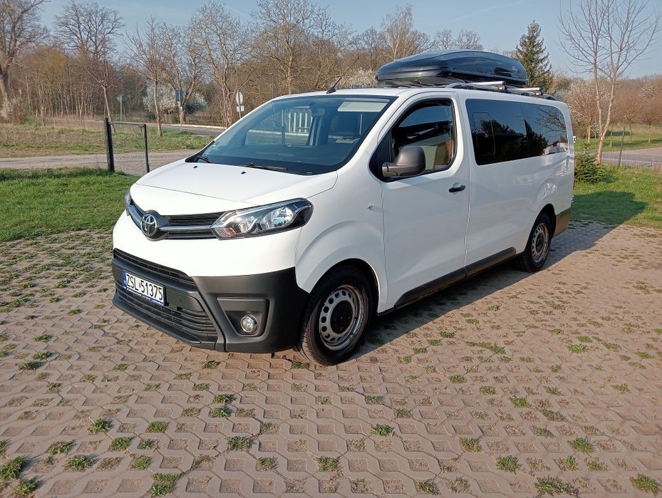 Toyota PROACE VERSO 2.0D 150 KM 131750 km 2019 rok 9 osob