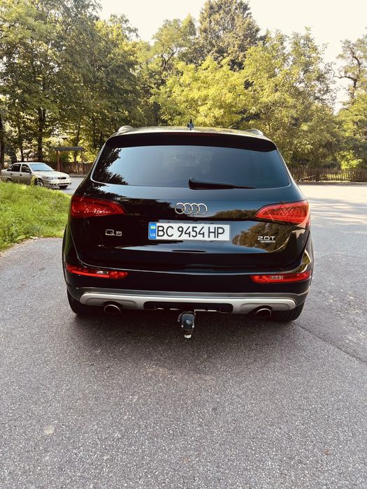 Ауді Q5 2016 року