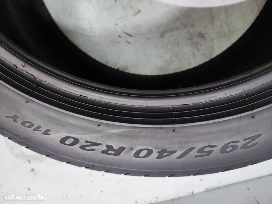 2 pneus semi novos 295-40r20 pirelli - oferta dos portes