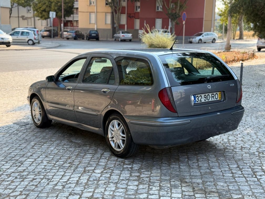 Lancia Lybra SW 2.4D Diesel 5lugares