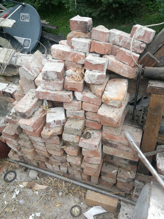 Cegła pełna  z rozbiórki TWARDA