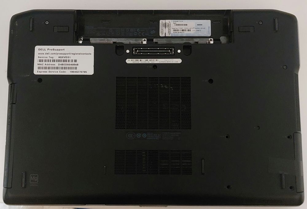 Ноутбук Dell pro support на запчастини