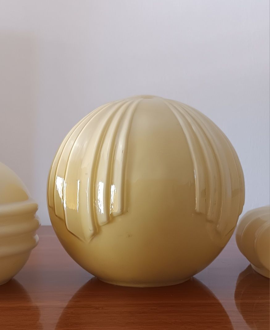 Art deco. Vidros. Globos.