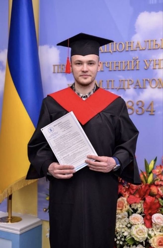 Мантії в оренду прокат по Києву і Україні 250 гривень комплект