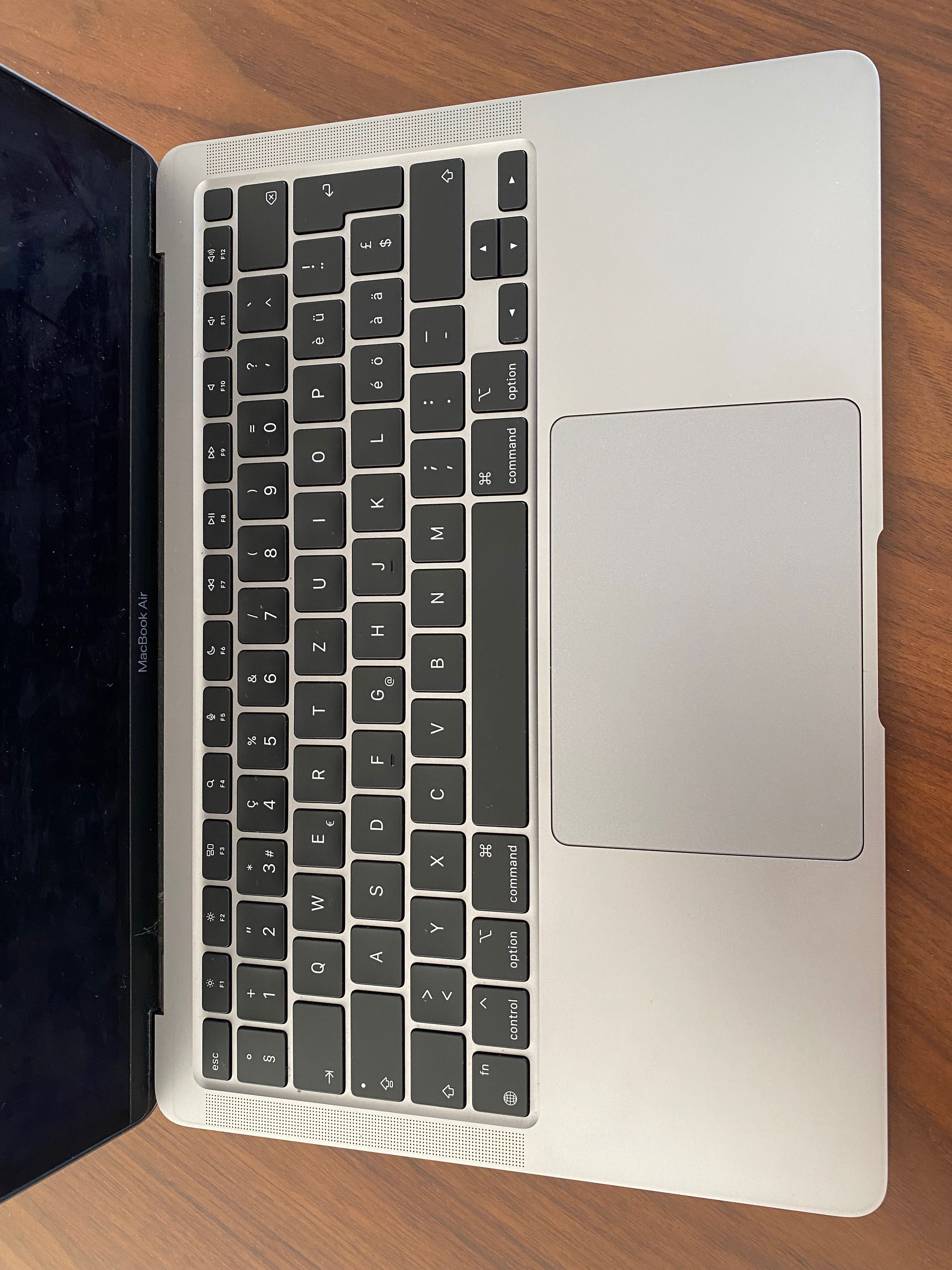 Mac air M1 8GB 250GB