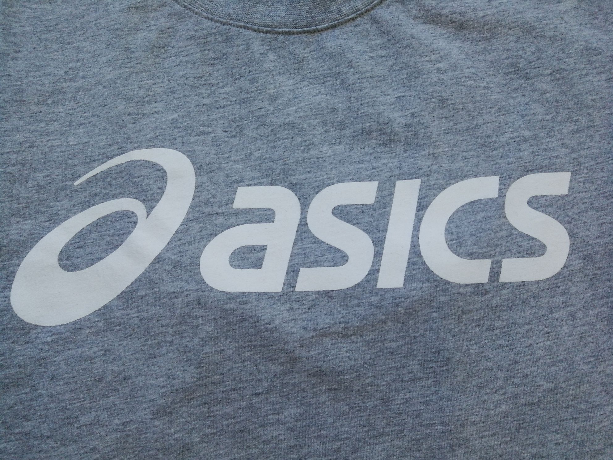 T-Shirt Asics...