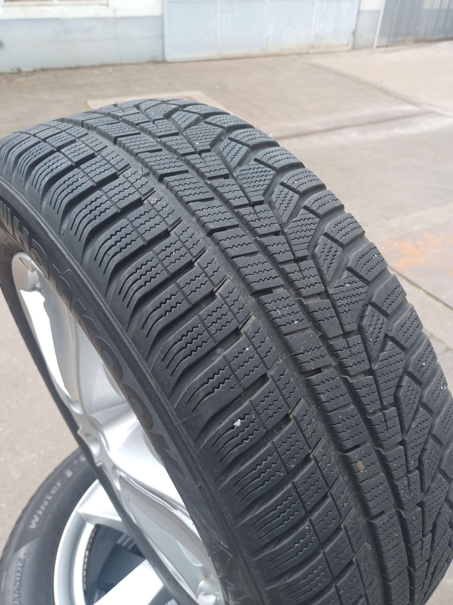 Koła felgi aluminiowe Audi VW Skoda 225/60/17 opona zimowa +łacuchy