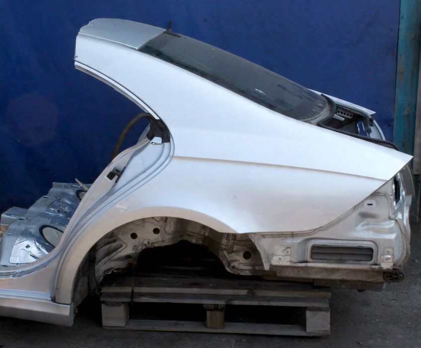 ĆWIARTKA BŁOTNIK TYŁ LEWY MERCEDES CLS W219 06r