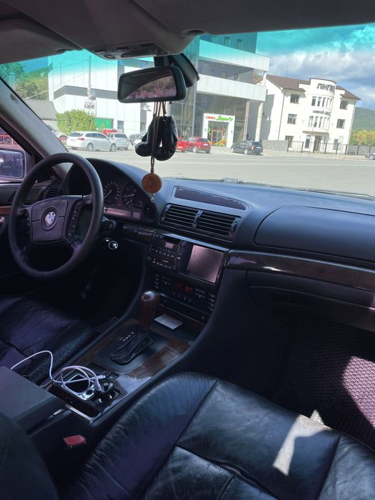 Bmw 735i e38 Гарний стан!