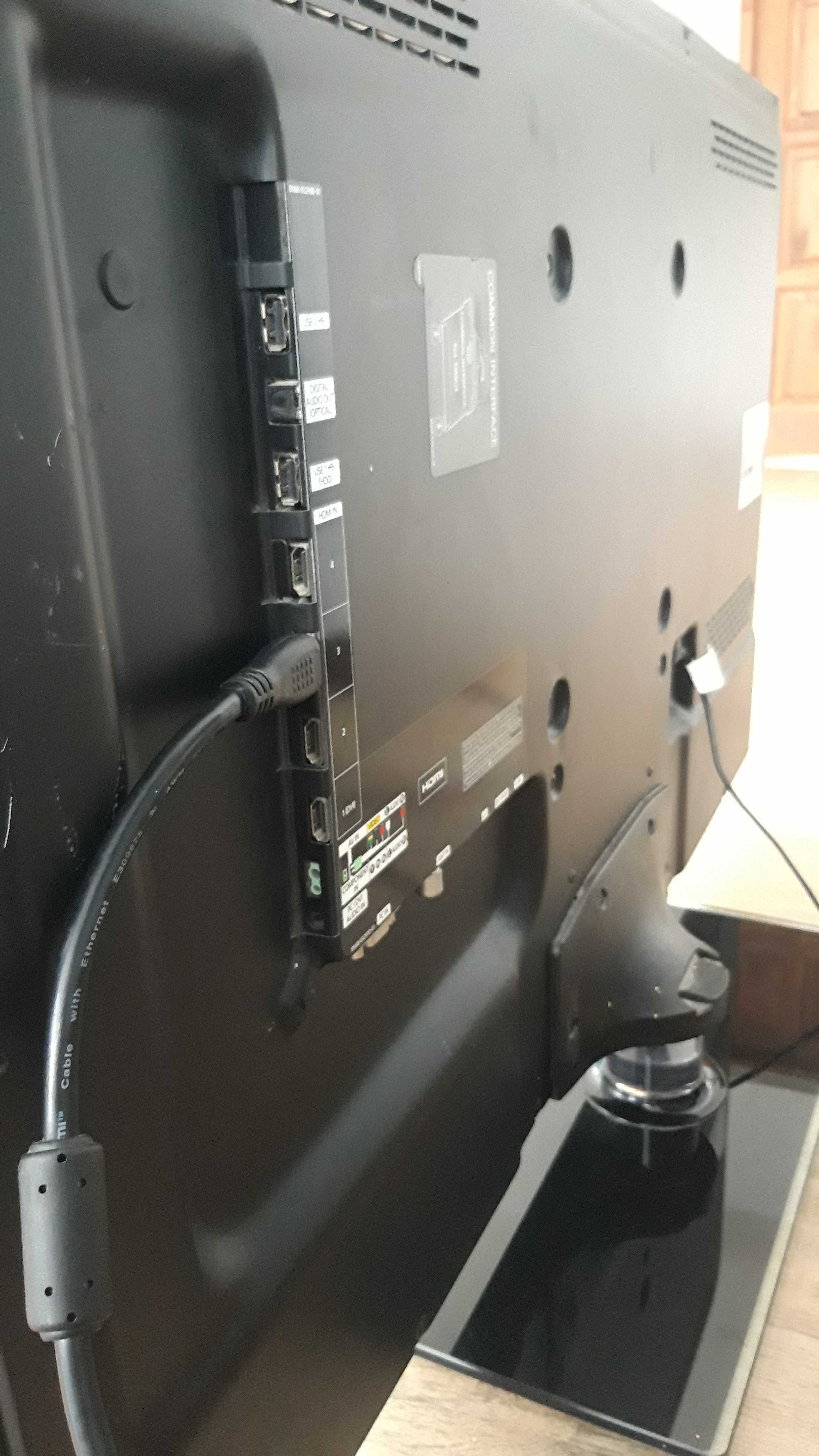 Telewizor LED  Samsung UE40D5520 smart 100hz