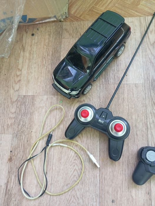 Продам Машинки на радиоуправлении