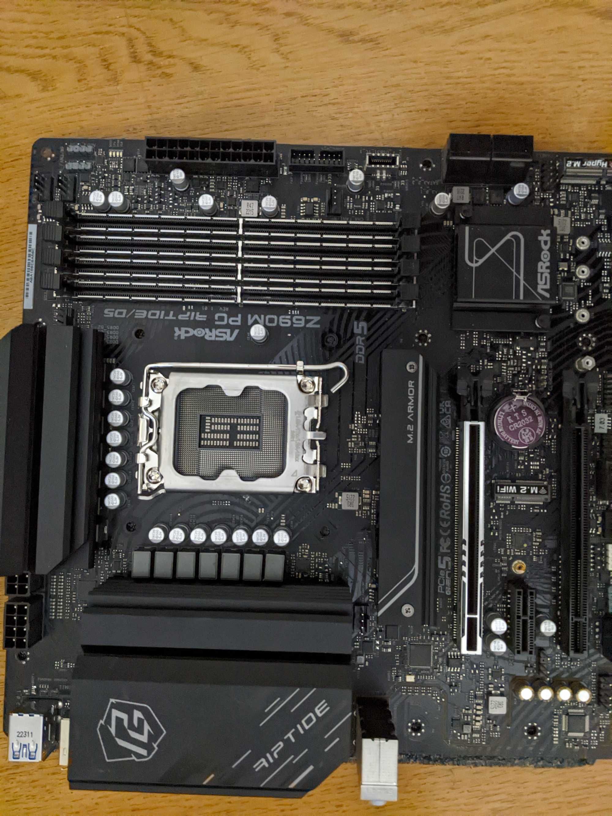 Материнская плата Z690M PG Riptide/D5