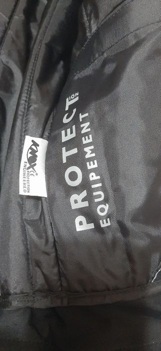 Blusao de  couro Pele Bering mota tamanho S M optimo estado