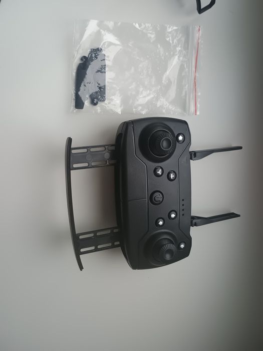 Дрон (фірму не знаю, подарували)