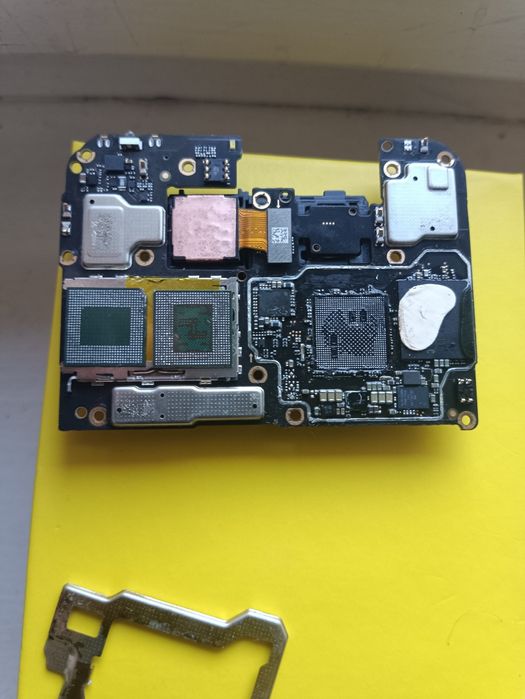 Poco x3 pro 8/256   Poco m4 pro 8/256