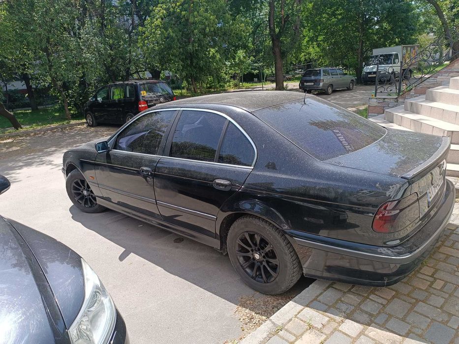 Продам авто БМВ е39