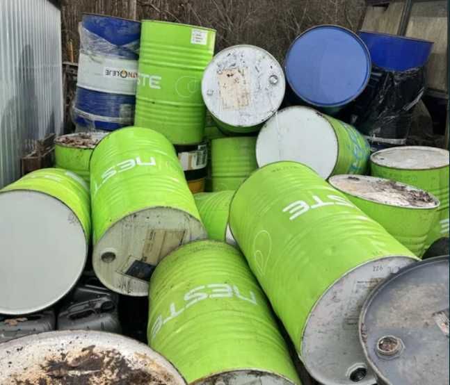 Beczki po oleju metalowe 200l.