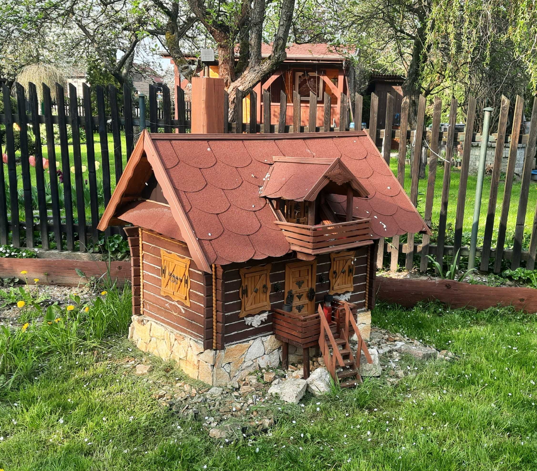 Domek - miniatura ogród