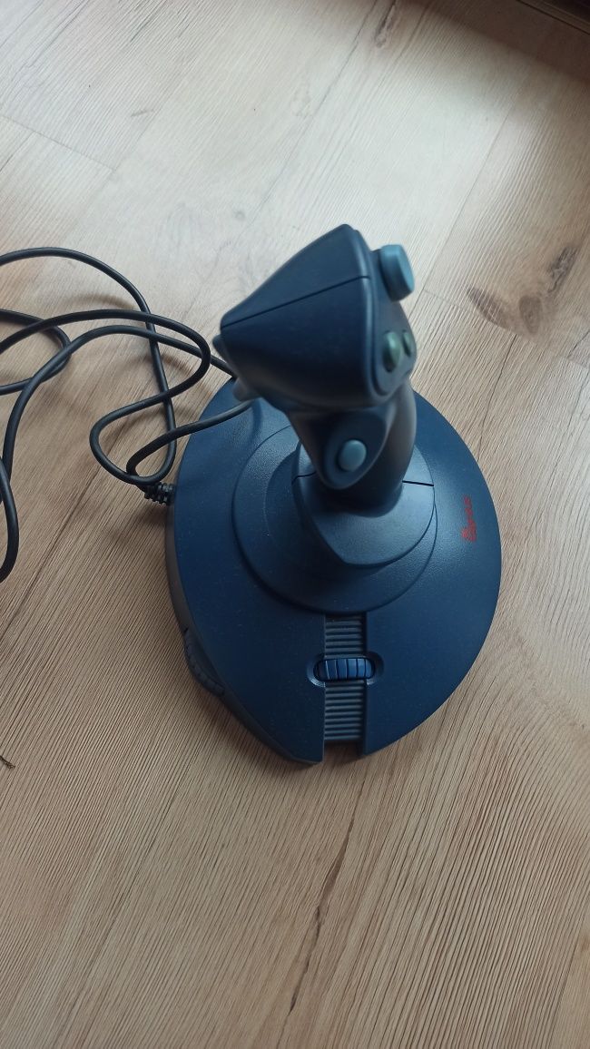 Joystick Genius Flight 2000 f-22 x - BCM