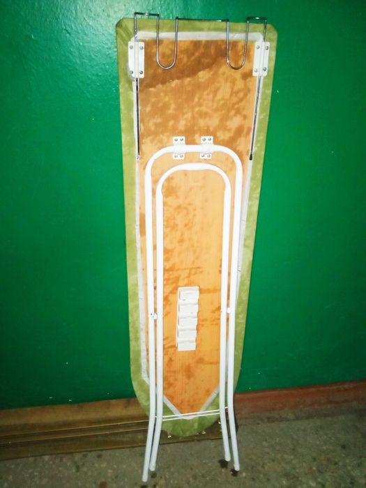 Стіл для прасування.