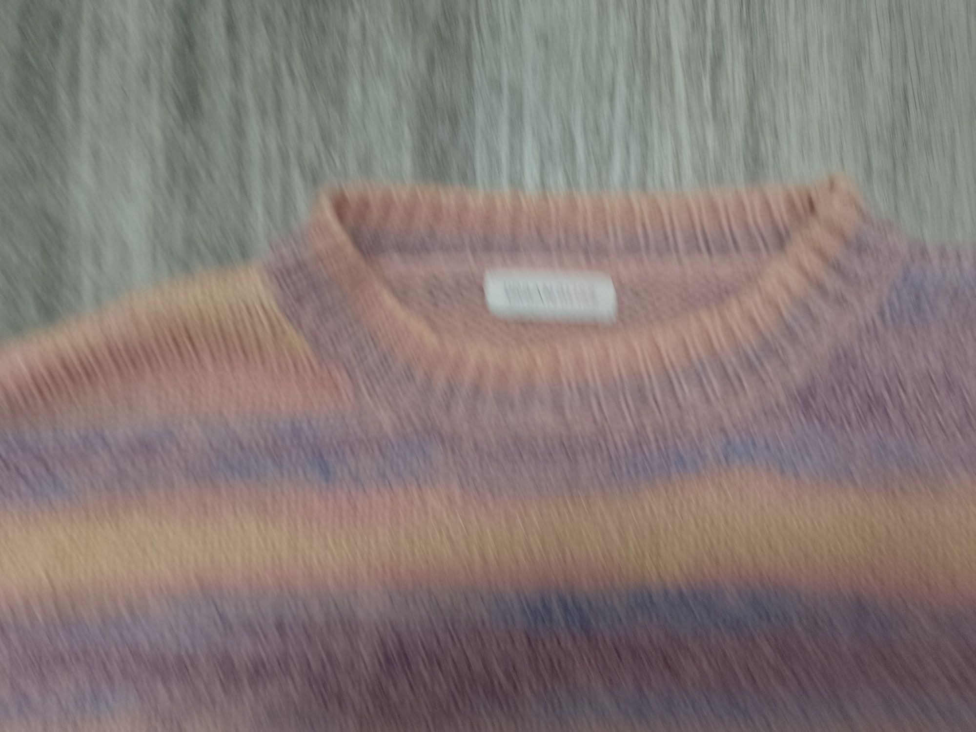 Sprzedam damski sweter rozmiar M