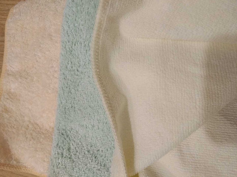 Trzy ściereczki z mikrofibry do sprzątania gładkich powierzchni