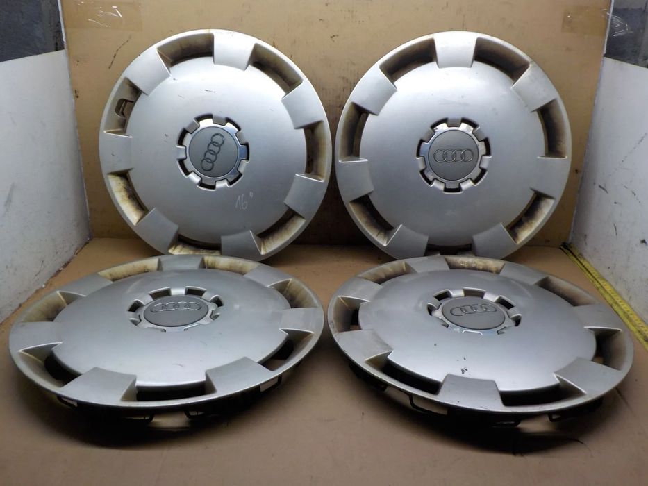 AUDI KOŁPAK KOŁPAKI R16 KOMPLET 8P0601147A