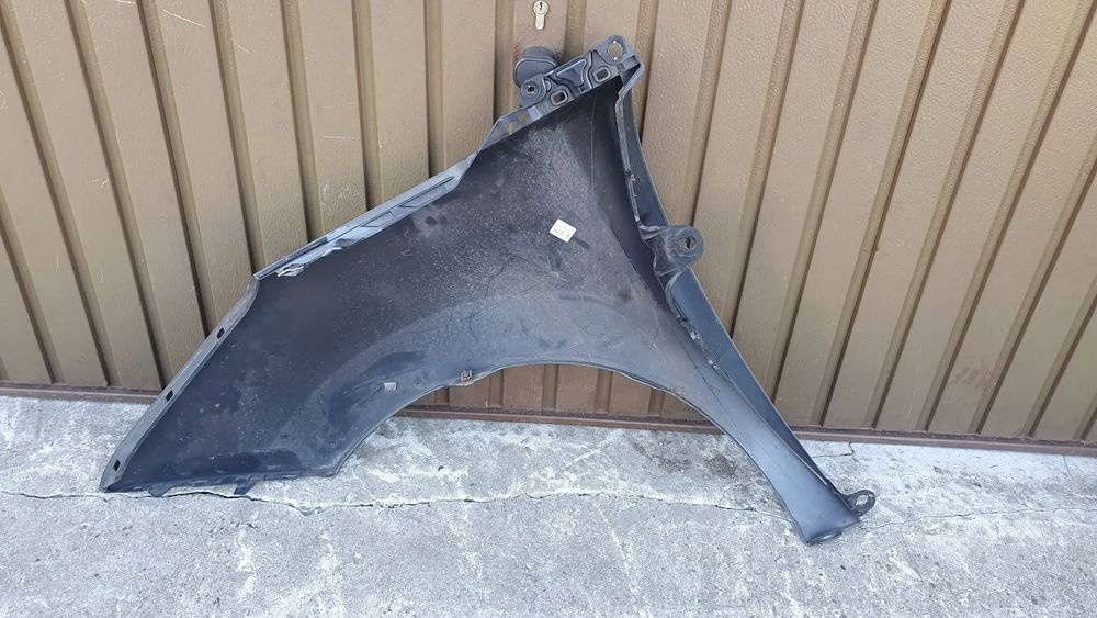 peugeot 5008 1 i prawy błotnik przedni przód $