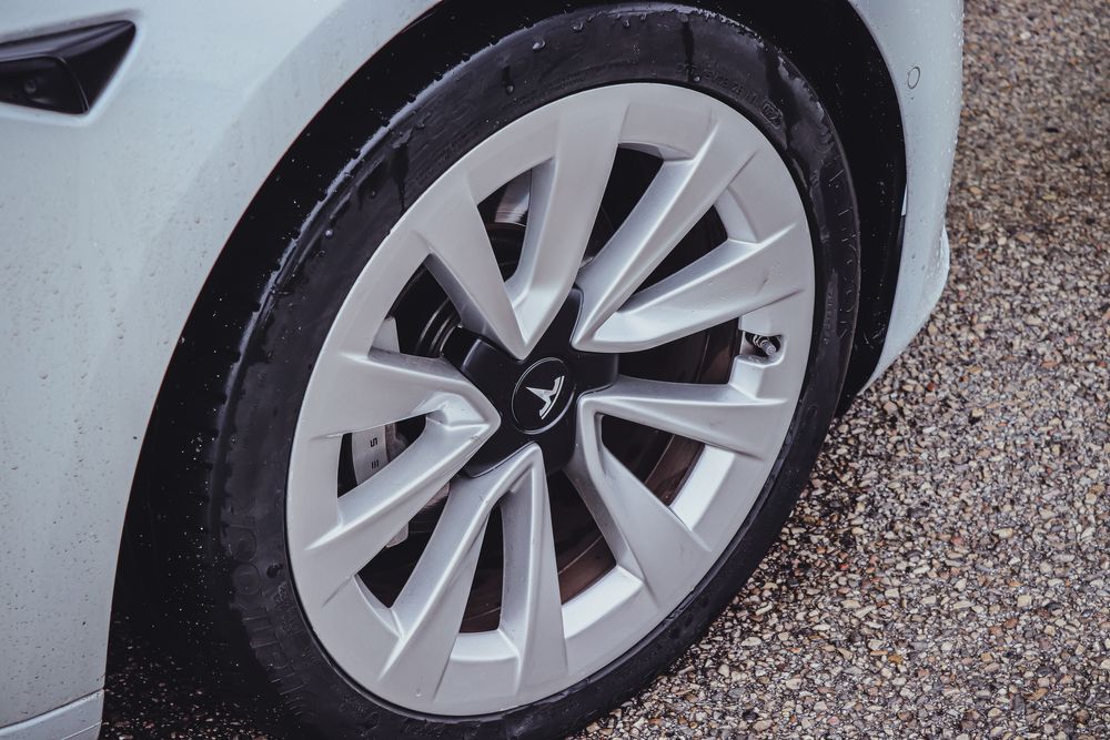 Tesla Model 3 Dual Motor Long Range