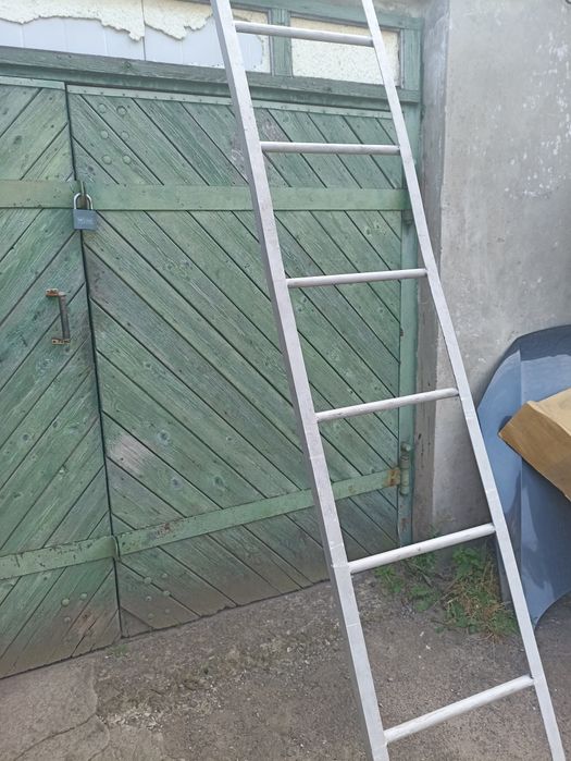 Драбина металева, з кутника 25×25мм, довжина 3,5м, ширина 40см, Львів.