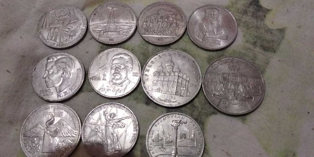 Монеты,рубли,для коллекции.