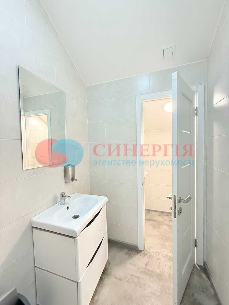 Офіс (поверх) в офісній будівлі 518м. Гоголівська, Січових Стрільців
