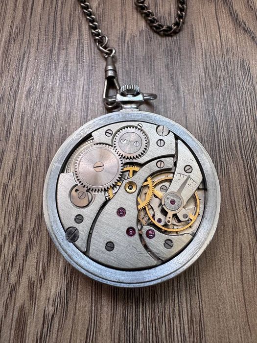 Карманные часы "Молния" СССР 75 лет КМЗ