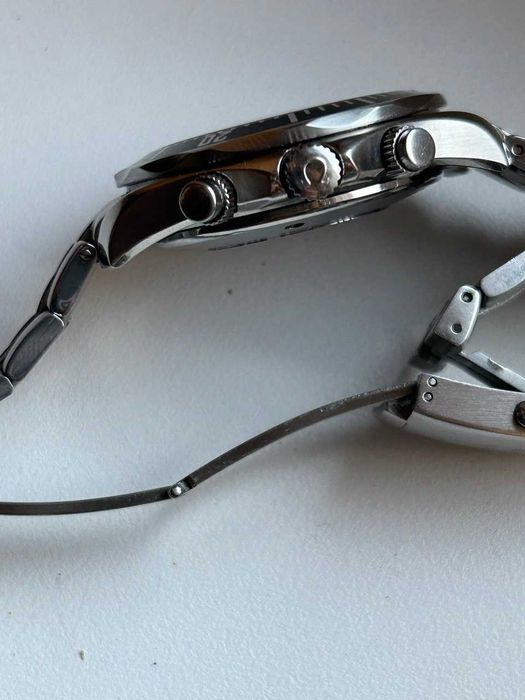 часы Omega хронограф кварц