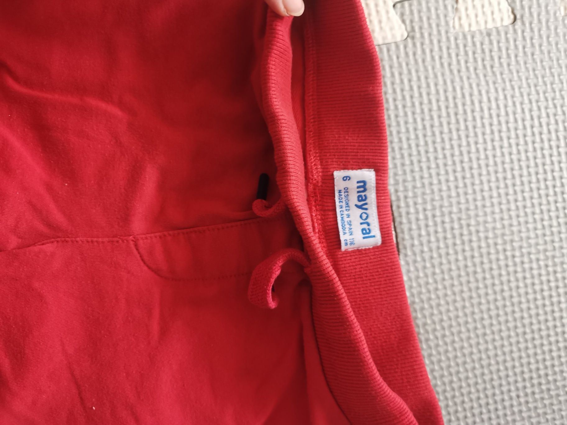 Zestaw komplet spodenek chłopięcych dresowych rozm. 116 marki Primark
