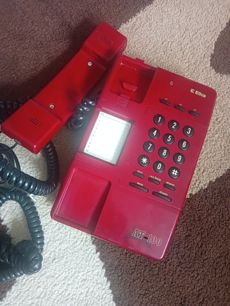 Telefon stacjonarny