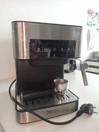 Ekspres do kawy - ciśnieniowy "CAMRY" CR 4410 (Srebrny-Czarny)