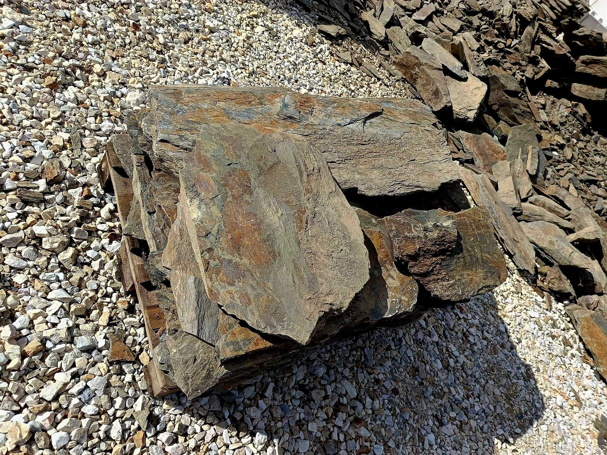 Kamień duże płyty naturalny na kaskadę ścieżkę łupek szarogłazowy tona